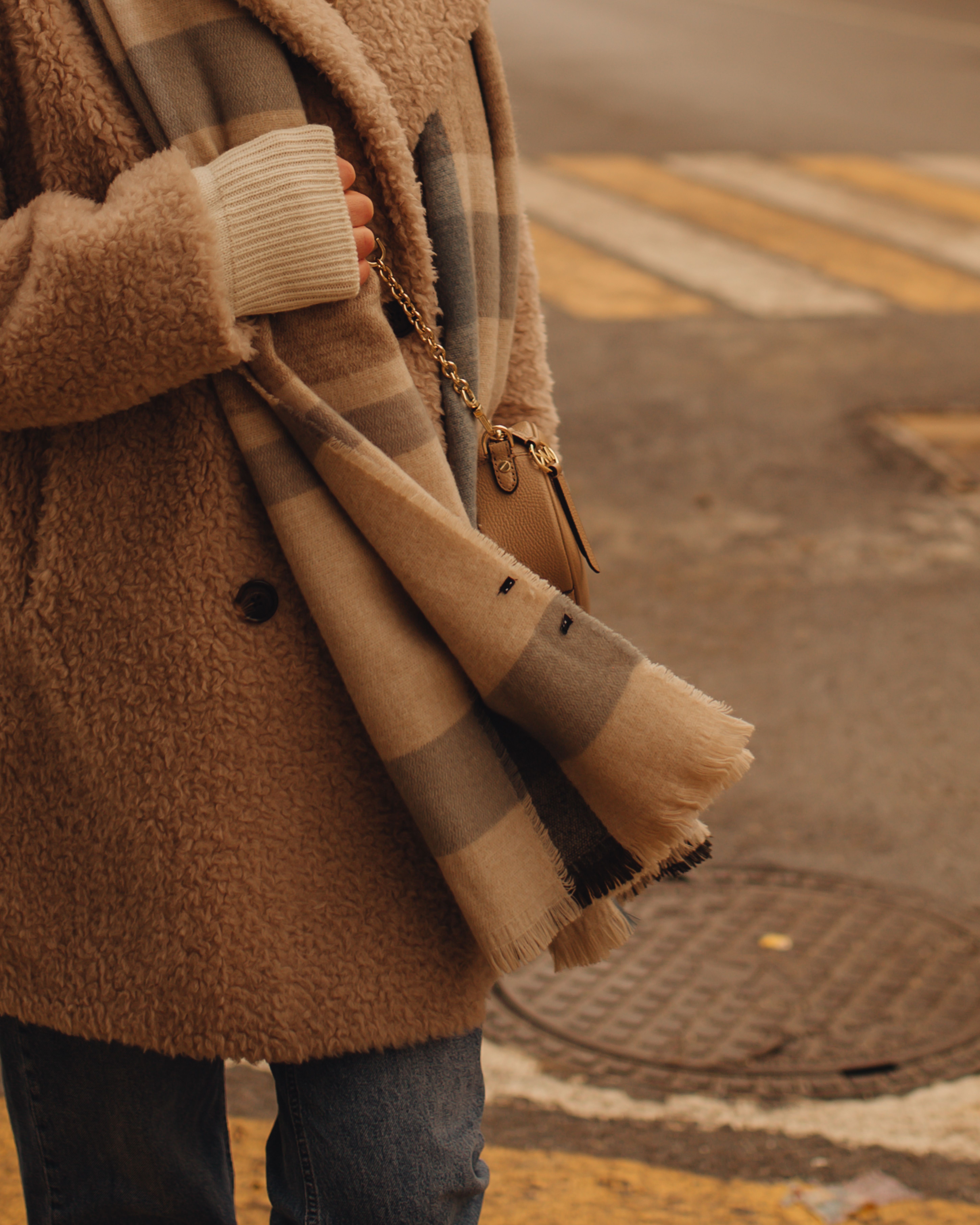 Comment s'habiller quand il fait 10 degrés : le guide avant l'hiver